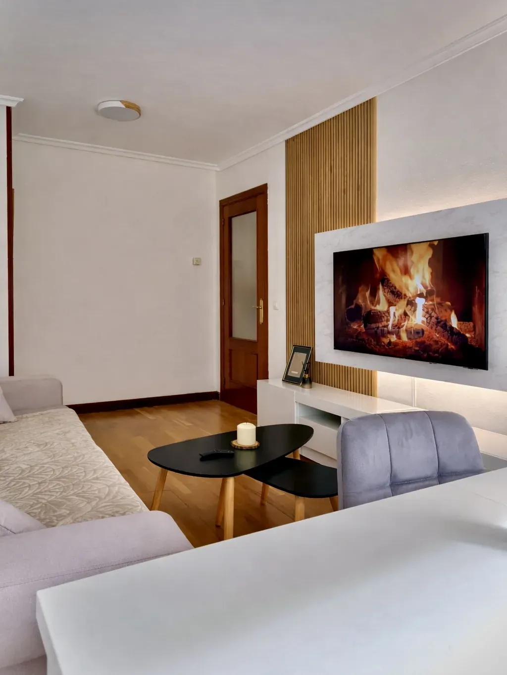 Sofá cama y comedor