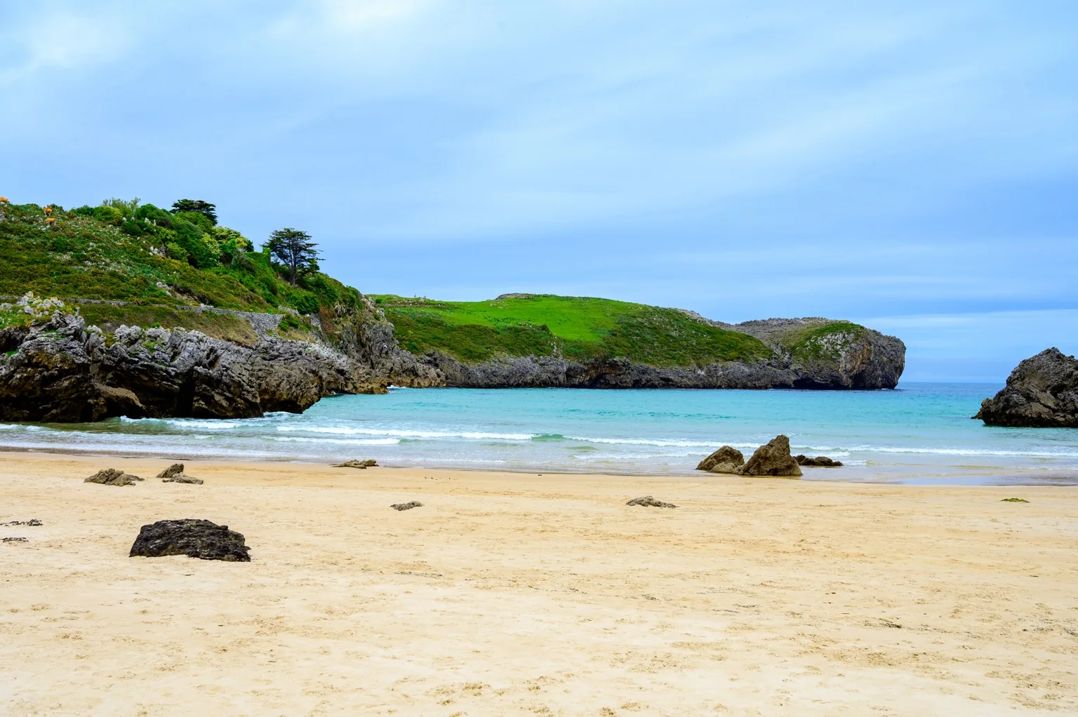 Playa de Borizu cerca de Llanes